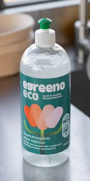 Egreeno – Οικολογικά Καθαριστικά και Καλλυντικά για όλη την Οικογένεια Οικολογικό Συμπυκνωμένο Υγρό πιάτων Egreeno Eco, με λάδι από κουκούτσια σταφυλιού και αιθέριο έλαιο περγαμόντο / 750ml